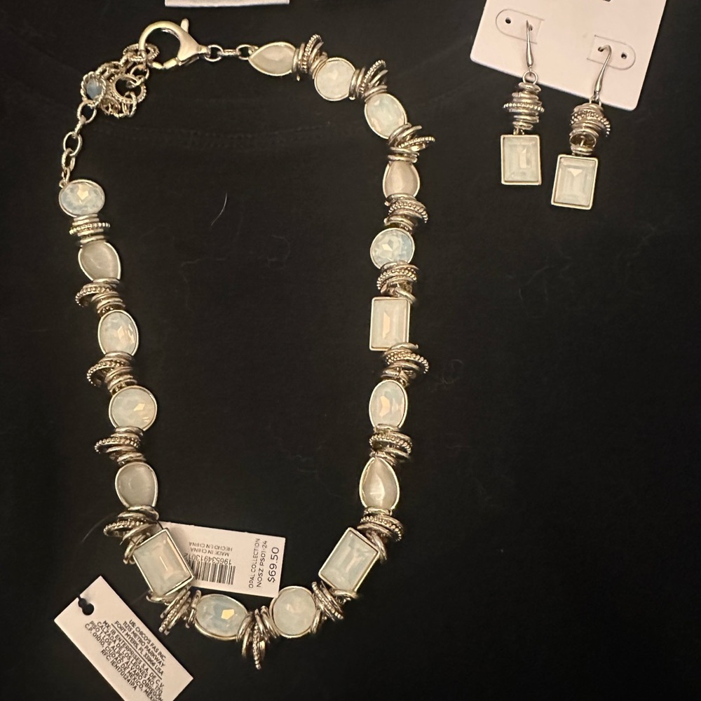 Chicos Necklace & earrings set - NEW